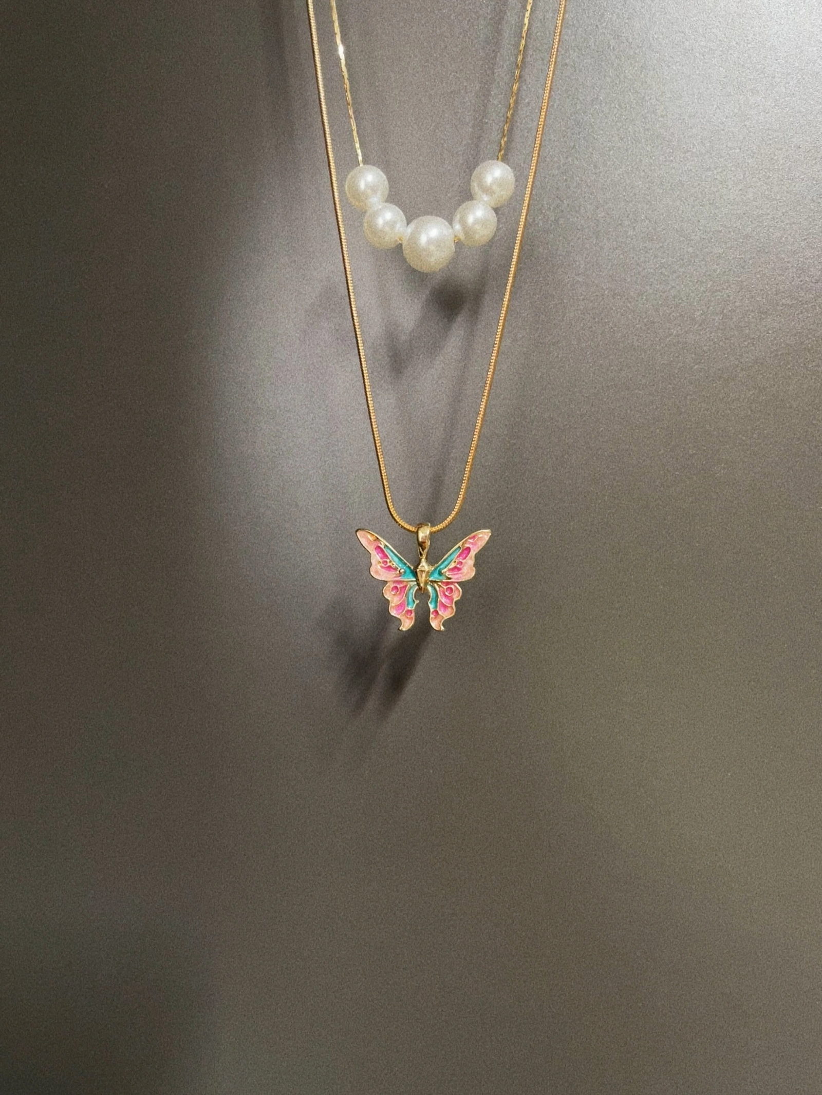 Barbiecore Butterfly & Pearl Layered Necklace – 2-Piece Set, Fairycore Pastel Enamel Jewelry, INS-Inspired - Image 4