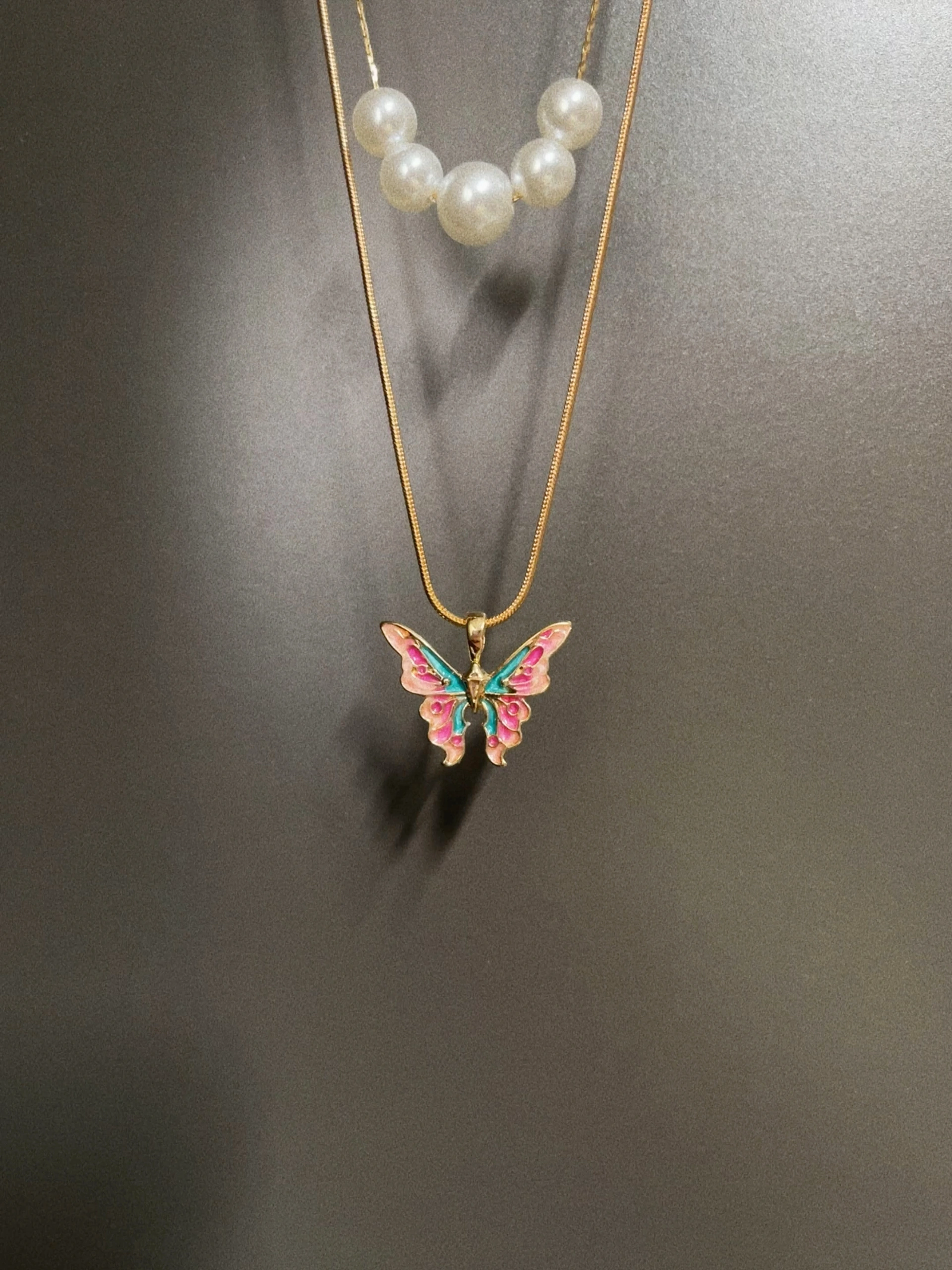 Barbiecore Butterfly & Pearl Layered Necklace – 2-Piece Set, Fairycore Pastel Enamel Jewelry, INS-Inspired